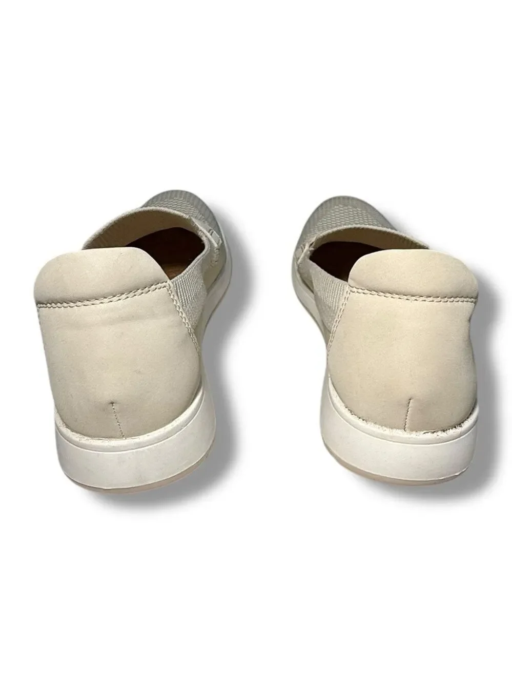Time and Tru Women's Two-Tone Comfort Loafers Bone Size 8